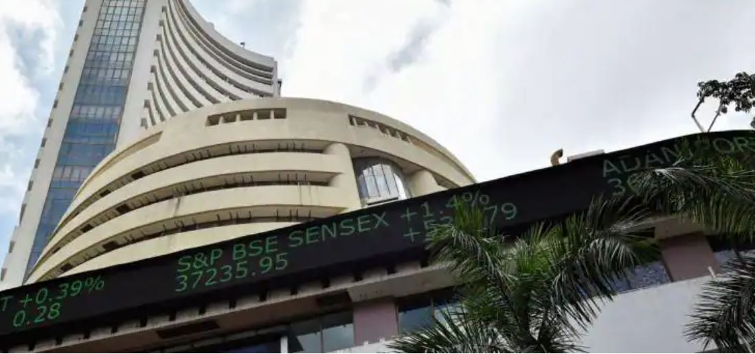 Closing Bell:Sensex down 166 points, Nifty at 17324.90